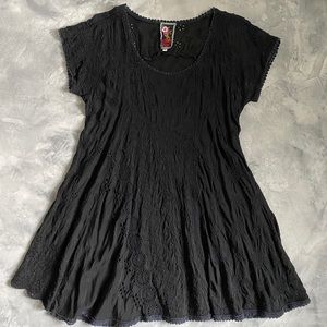 SOLD 🖤JOHNNY WAS Black Top!